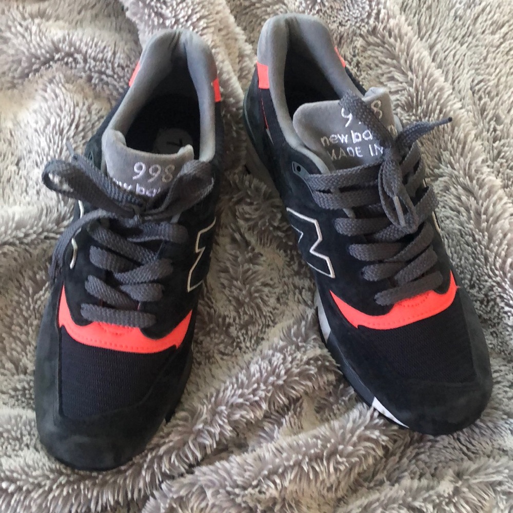 New balance shoes